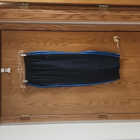 Boys 14/16 Athletic Pants - Picture 6 of 6